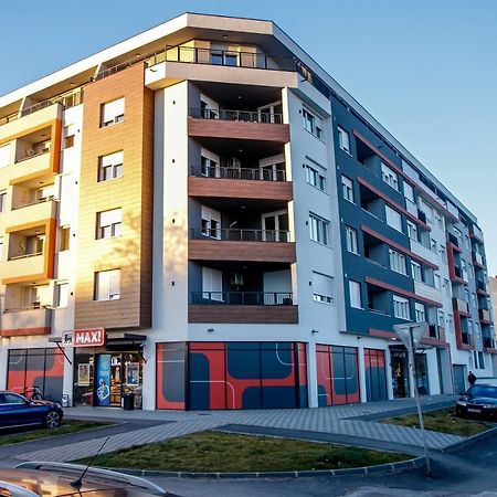 Tik Tak Apartman Суботица Екстериор снимка
