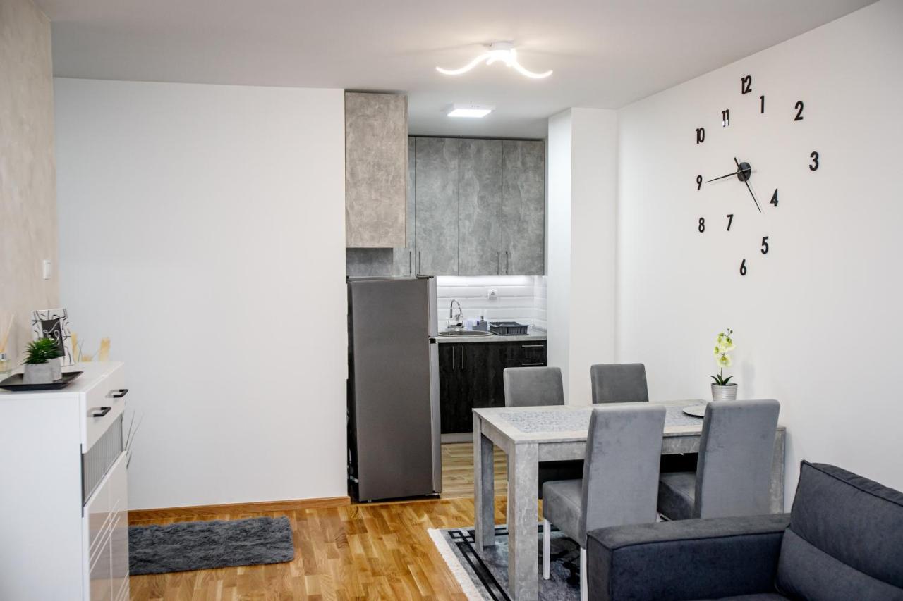 Tik Tak Apartman Суботица Екстериор снимка